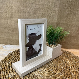 Marco foto con una planta artificial - Imagen 2