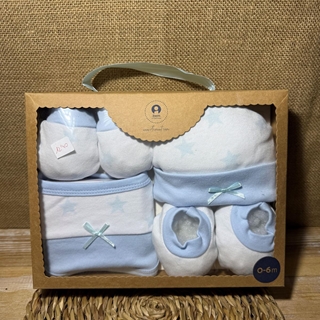 Patucos - Babero - Gorro - Manoplas - Imagen 1