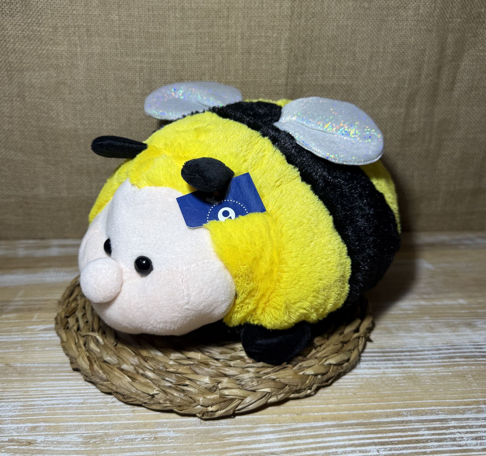 Peluche en forma de abeja - Imagen 3