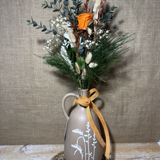 Ramo en jarrón marrón - Imagen 1