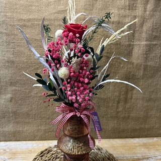 Ramo rojo en jarrón - Imagen 1