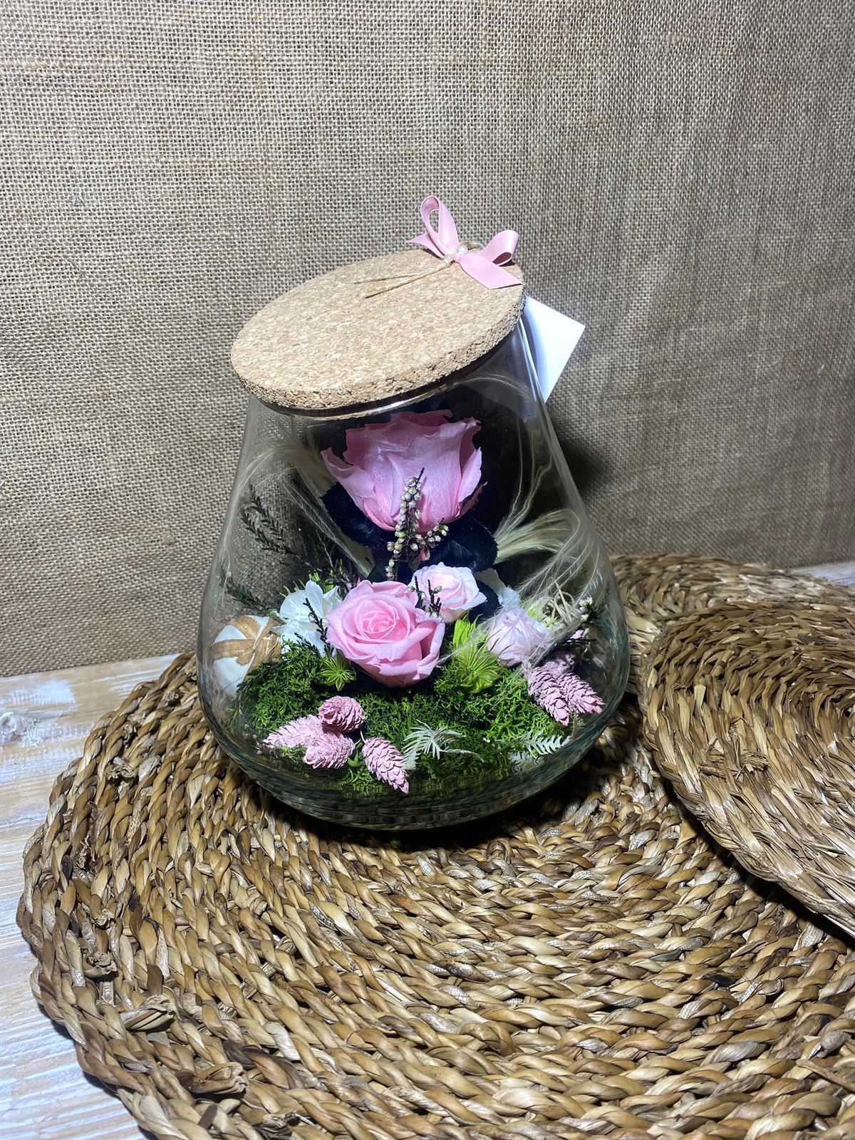 Terrarium boca cortada con tapa de corcho tonos rosa - Imagen 4